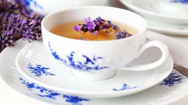 teas for sleep-lavender tea